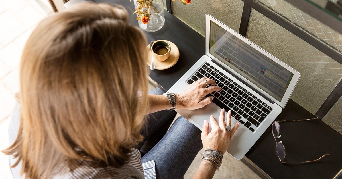Kontaktmanagement per Laptop