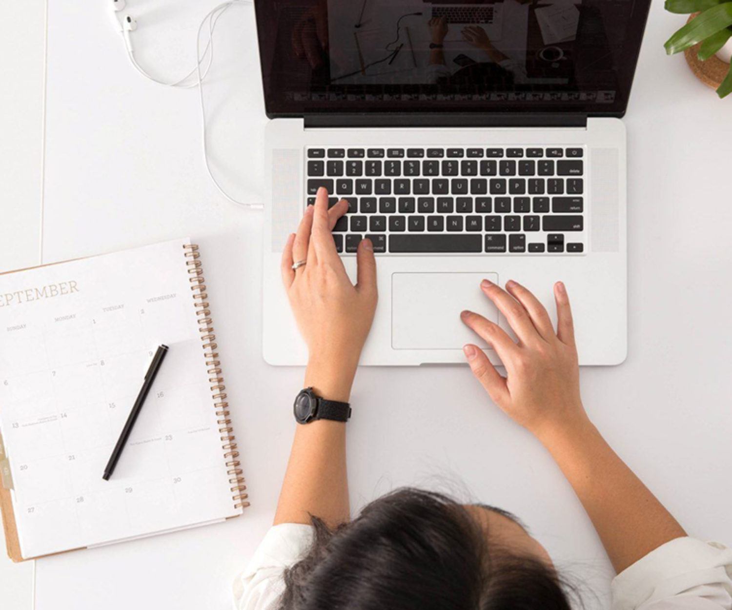 Digitale Vertriebskanäle sind zumeist per Computer zu nutzen.